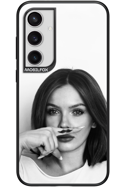 Soft Focus - Samsung Galaxy S24+