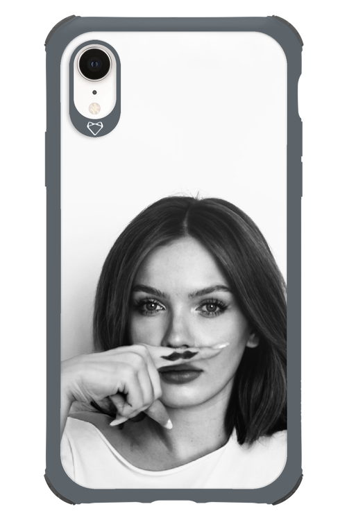 Soft Focus - Apple iPhone XR