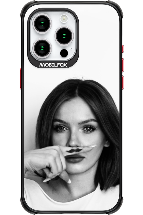 Soft Focus - Apple iPhone 15 Pro Max